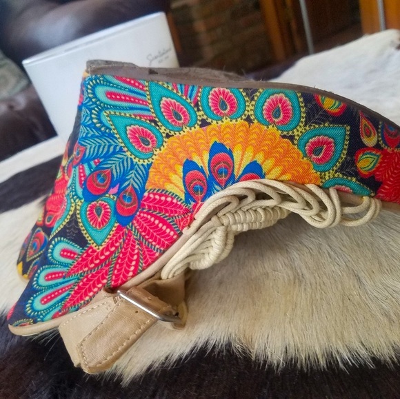 Gorgeous Fun wedges - Picture 2 of 9